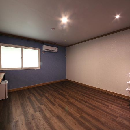 Art Hotel Gumi Zewnętrze zdjęcie