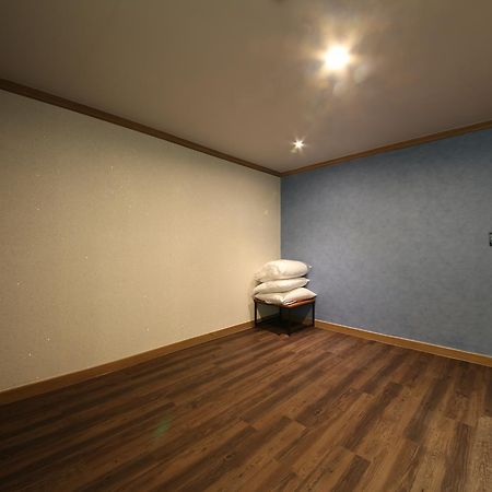Art Hotel Gumi Zewnętrze zdjęcie