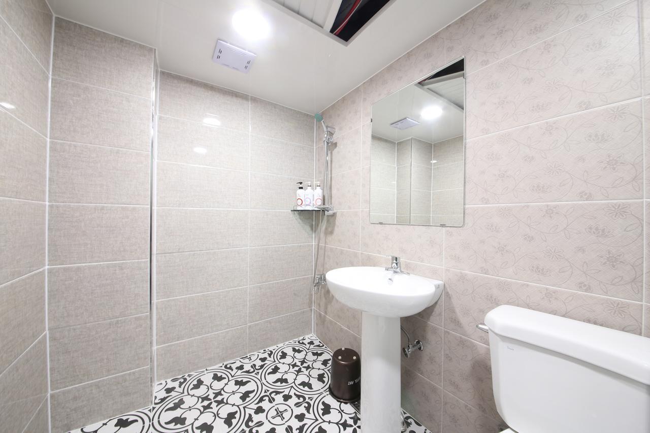 Art Hotel Gumi Zewnętrze zdjęcie