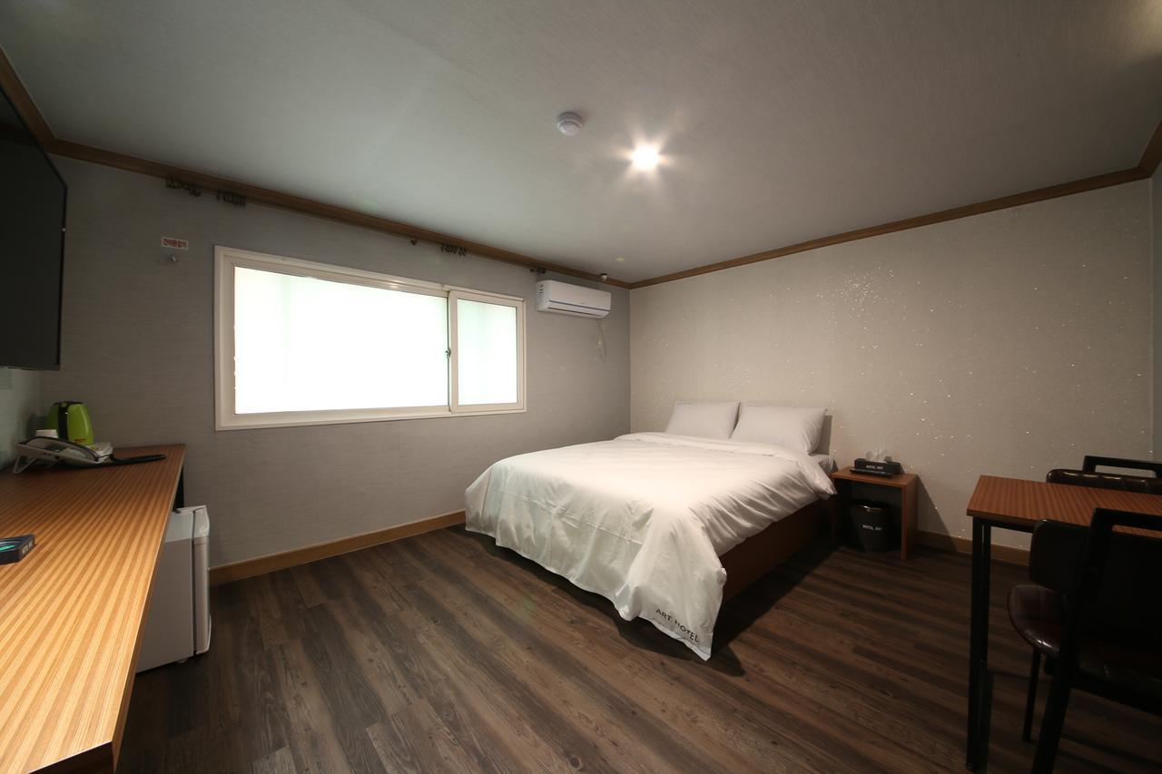 Art Hotel Gumi Zewnętrze zdjęcie